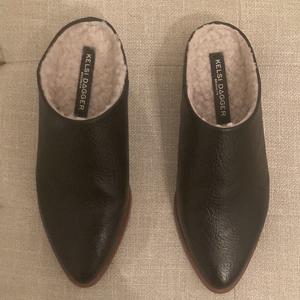 kelsi dagger black loafers
